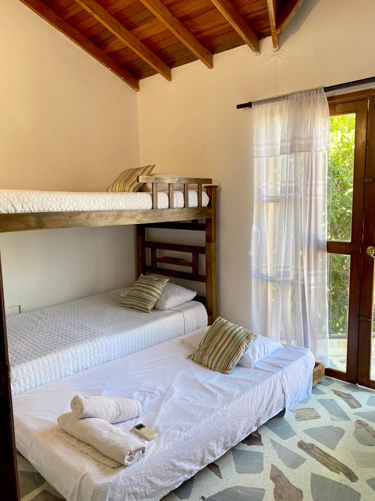 Hotel Cabanas Villa Roca, Rodadero Santa Marta  Buitenkant foto